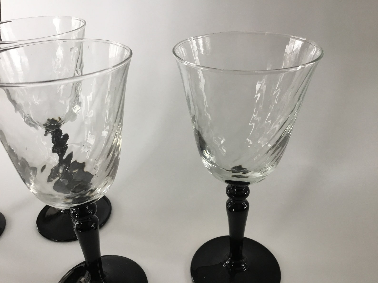 4 Ornate Wine Glasses Clear Swirl Top Black Ornate Stem France Etsy