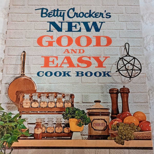 Vintage 1962 Betty Crocker Cookbook Good & Easy Recipes for Entertaining Kitchen collectors item, retro, Hard cover, classic Vintage kitchen