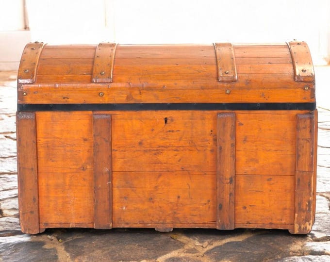 Early 1900's Dome Top Bentwood Trunk