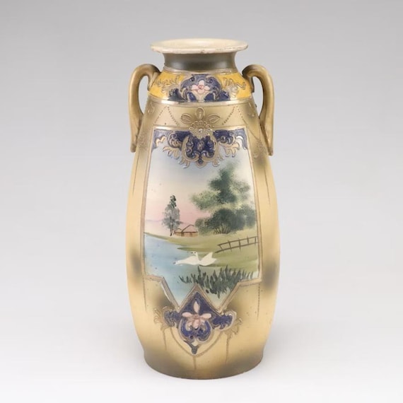 Antique Japanese Meiji Period Hand Painted & Gilt Satsuma Amphora Porcelain Vase