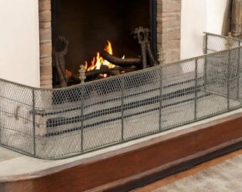 19th Century Federal Period Wire and Brass Fireplace Fender / Skirt