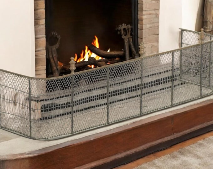 19th Century Federal Period Wire and Brass Fireplace Fender / Skirt