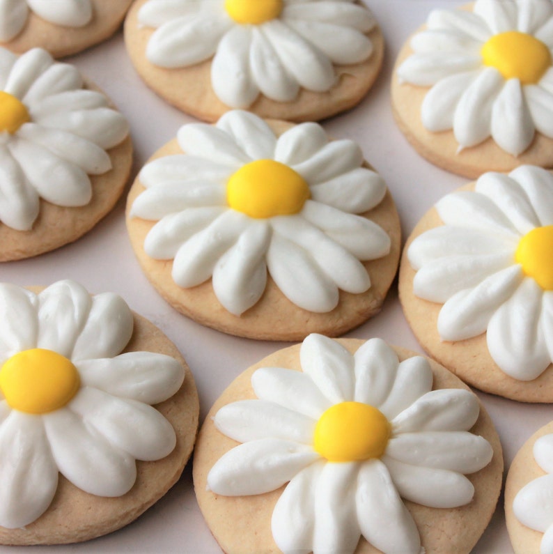 Daisies Daisy Flowers Daisy Cookies Flower Cookies Etsy