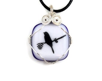 Bird necklace / Nature / Fused Glass Pendant / Nature / Unique gift / Handmade / Made in Canada / Glass Jewelry / Bird Lover / Wire-Wrapped