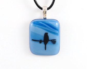 Bird necklace / Fused Glass Pendant / Nature / Unique gift / Handmade / Made in Canada / Glass Jewelry / Bird lover