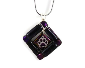 Dog / Pawprint / Fused Glass Pendant / Unique gift / Handmade / Made in Canada / Glass Jewelry / Wire-Wrapped / Necklace / Jewelry / Cat