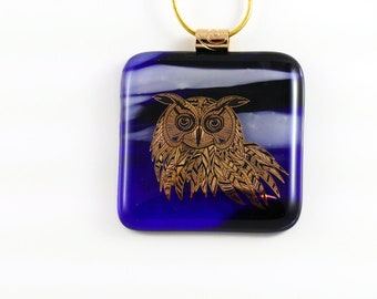 Bird Necklace / Gold Owl / Bird Lover Gift / Fused Glass Pendant / Unique gift / Handmade / Made in Canada / Glass Jewelry