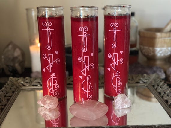 dressed and blessed 7 day candle for beauty,confidence,and sexual energy