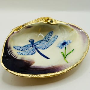 Dragonfly Quahog Dish
