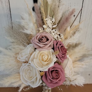 Dusty rose boho bridal bouquet arrangement. Wedding bouquet, dried bouquet. Dried floral arrangement.