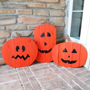 Single Halloween Jack-o-lantern Home Yard Decorations made from reclaimed wood -fall decor, Jackolanterns, home decor, lawn decor