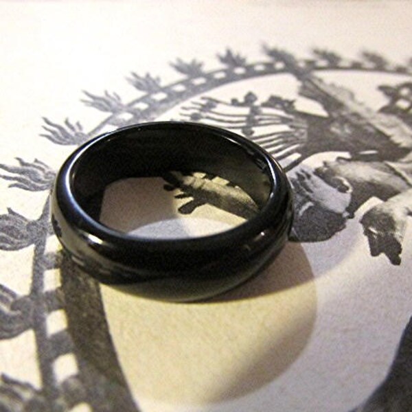 Zwarte agaat ring solide edelsteen band onyx ring goth ring zwarte ring edelsteen ring Magick Witchcraft Wicca heidense grunge emo unisex ring.