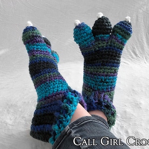 Crochet Pattern Adult Dragon Slippers / Dinosaur Slippers / Monster Slippers, Make US Size 4 12 Women / 6 16 Men, Dragon Slipper Socks image 1