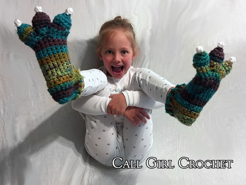 Crochet Pattern Child Dragon Slippers / Dinosaur Slippers / Monster Slippers, Makes US Toddler Size 5 to Big Kid 6, Dragon Slipper Socks image 1