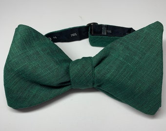 Handmade Formal Pre-Tied Tuxedo Bow Tie for Men-Trippy Music Notes