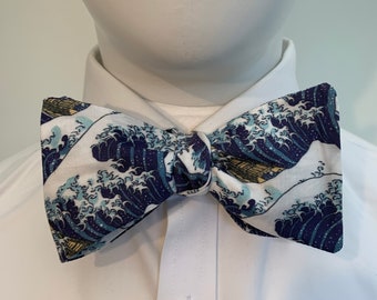 Blue Wave Hokusai Self Tie Bow Tie