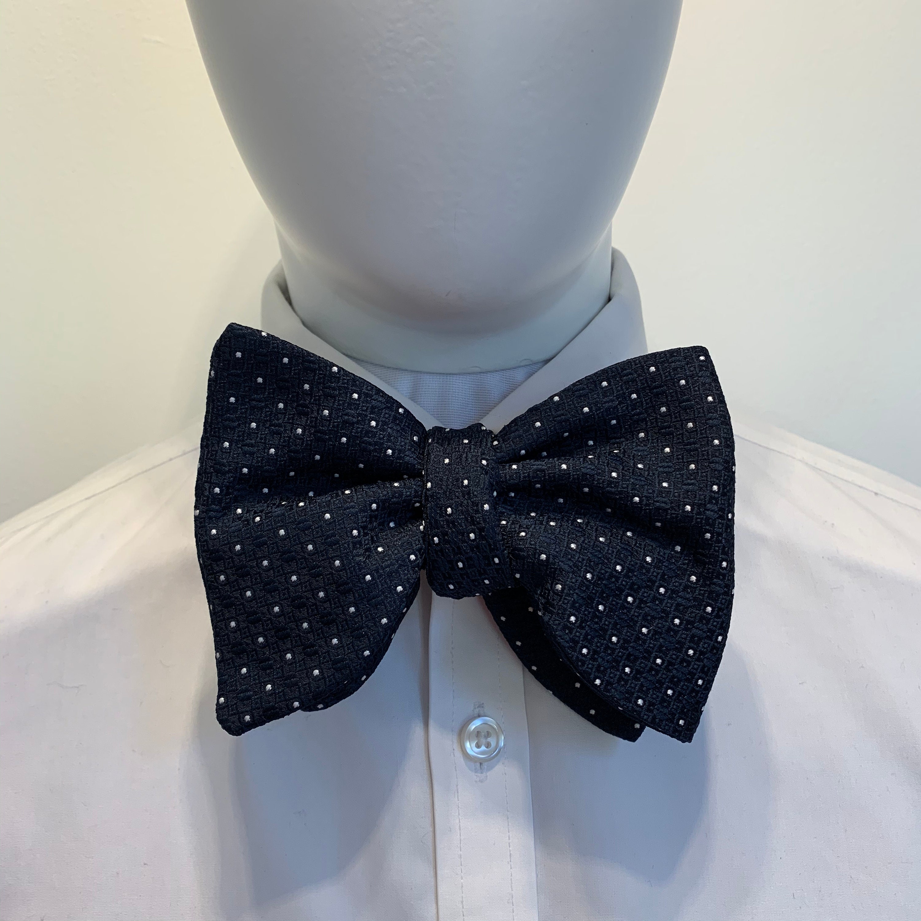 Spot Vintage Self Tie Bow Tie - Wembley W09 - 2 Cols - Etsy