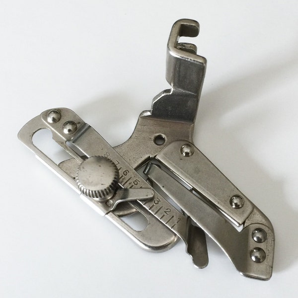 Singer 221 Featherweight Adjustable Hemmer Foot 35931 Vintage Low Shank Sewing Machine Attachment Accessory Simanco 15 66 99 128 201