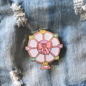 Ferris Wheel v. 2 Enamel Pin