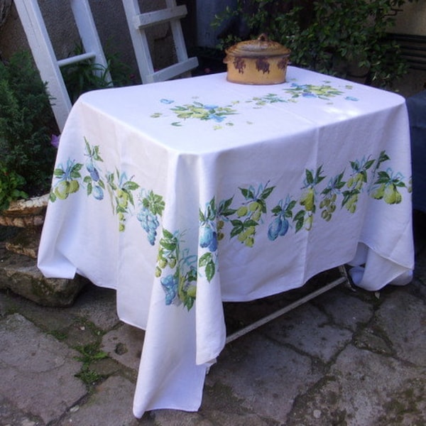 Nappe vintage en lin imprimé, paniers de fruits, jardin