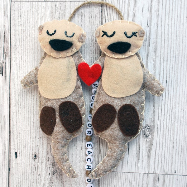 Kleine Otter Hängedekoration, Otter Weihnachtsdekoration, 'I otterly love you/ Significant Otter', süßes Muttertags- oder Hochzeitsgeschenk