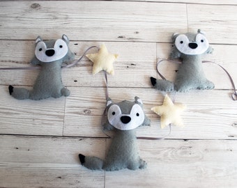 Wolf garland, star garland, Woodland Nursery and bedroom decor.