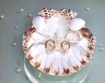 Shell ring holder, Starfish, Beach Ring Holder,  Seashell Starfish Ring Pillow