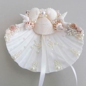 Seashell ring holder, Wedding Ring Holder Bearer, Beach wedding