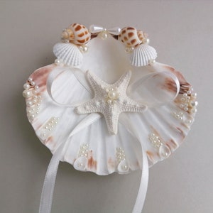 Shell ring holder, Starfish, Beach Ring Holder,  Seashell Starfish Ring Pillow
