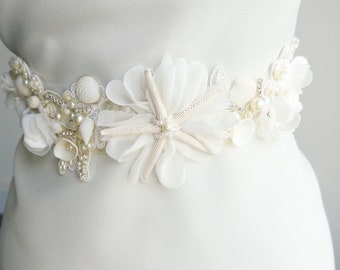 Starfish Wedding Sash, Shell Bridal sash, Bridal Dress, Ivory Belt, Beach bridal sash, Shell Wedding Dress, Beach Bridal Belt, Seashell belt