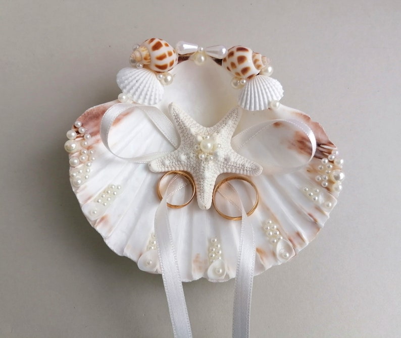 Shell ring holder, Starfish, Beach Ring Holder, Seashell Starfish Ring Pillow image 2