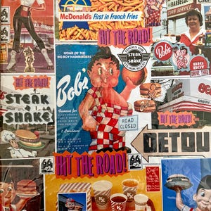 Könnte beinhalten: Eine Collage aus Vintage-Fastfood-Werbung und -Schildern mit dem Text "Hit the Road!" und Logos von McDonald's, Bob's Big Boy und Doumar's Barbecue. Das Bild zeigt Burger, Pommes Frites und Milchshakes.