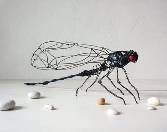 Wire Sculpture Dragonfly, Insect Decor, Bug Decor, Decoration Gift, Patio Decor, Cottage Chic Decor, steampunk art, metal sculpture, Art bug