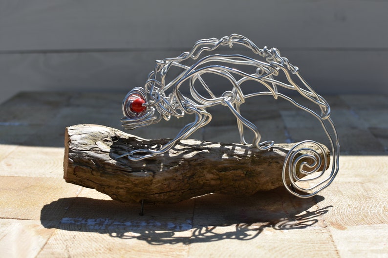 wire figurines