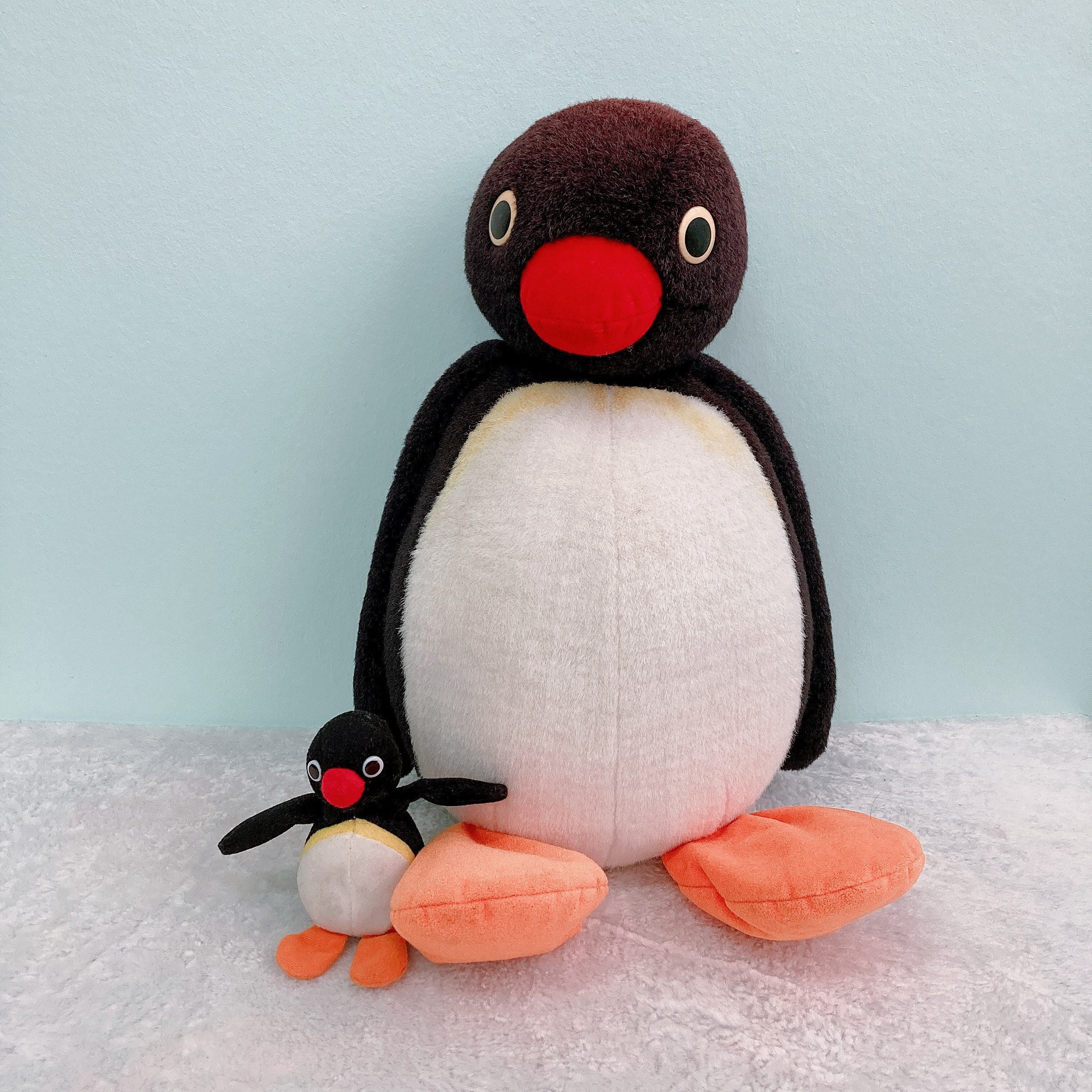 今年の新作から定番まで！ Pingu X 2 in Cartoon Retro Penguin / Plush Penguin City the 棚・シェルフ・ラック