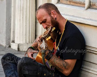 Muzikant, gitaar, New Orleans fotografie, New Orleans prints, New Orleans kunst, New Orleans decor, New Orleans muziek, French Quarter, NOLA