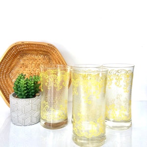 Vintage tumblers yellow scroll glass tumbler  set of 4