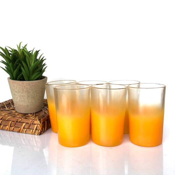 Vintage mid century barware / juice glass / Blendo style orange glassware set