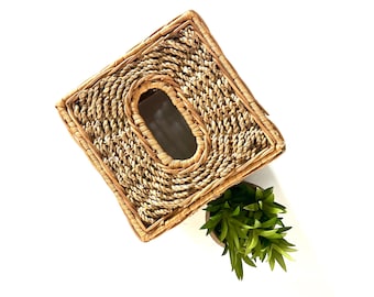 Vintage Style Wicker/Rattan tissue box cover boho home decor/Midcentury decor