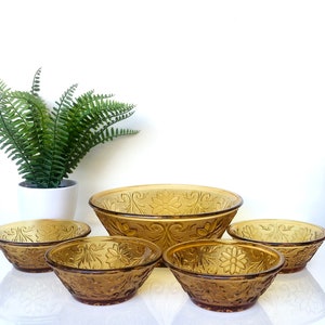 Vintage Amber Tiara Indiana glass large and small bowls serving set mid century