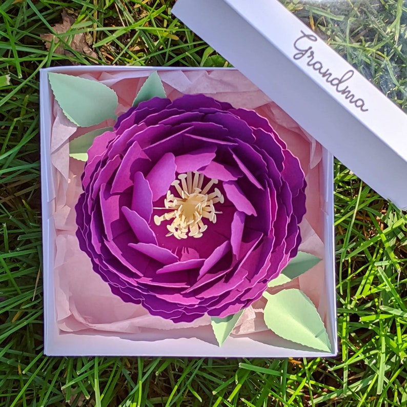 Personalized paper flower gift box w/ small pink paper flower Etsy