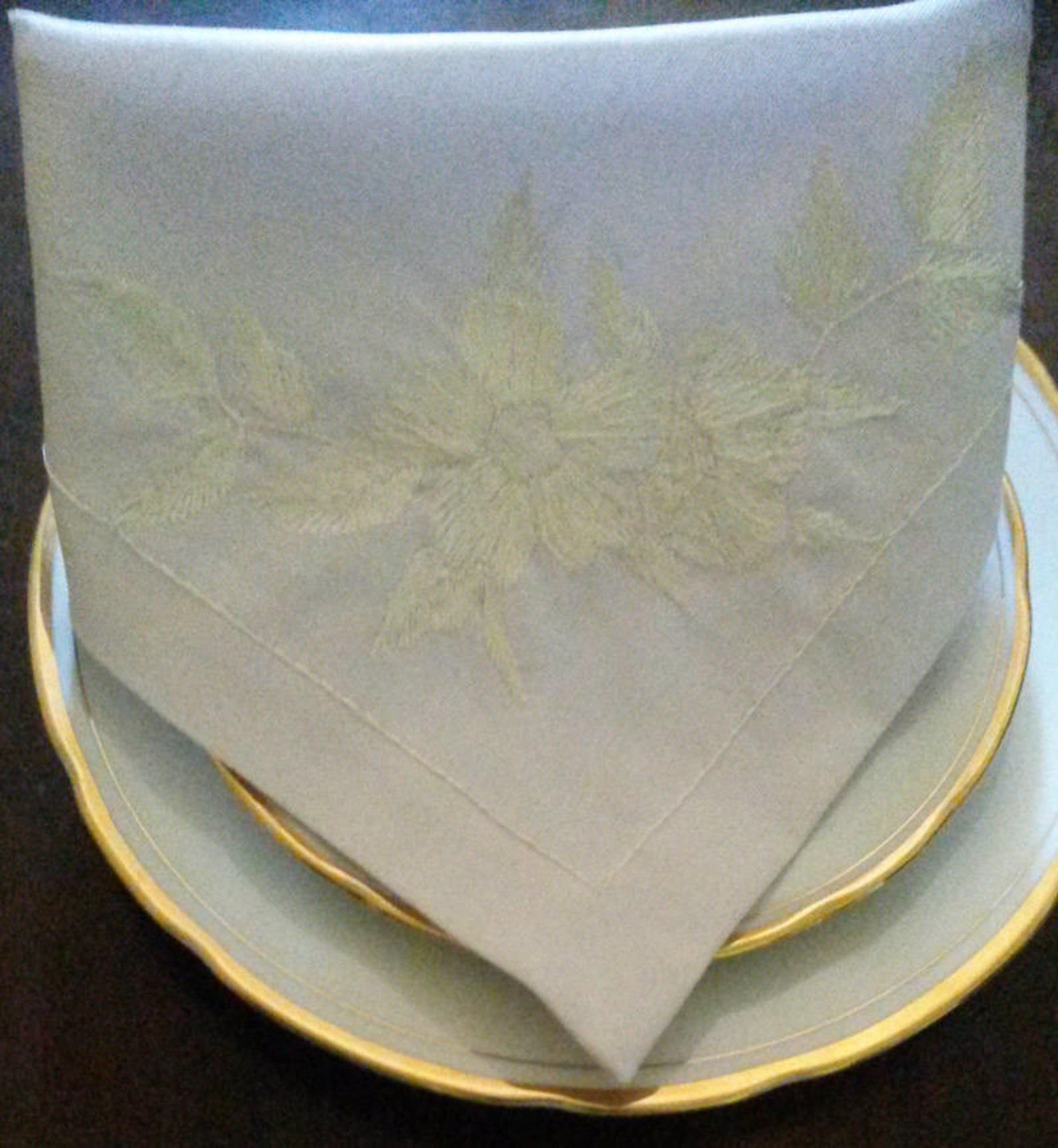 embroidered linen napkins wedding