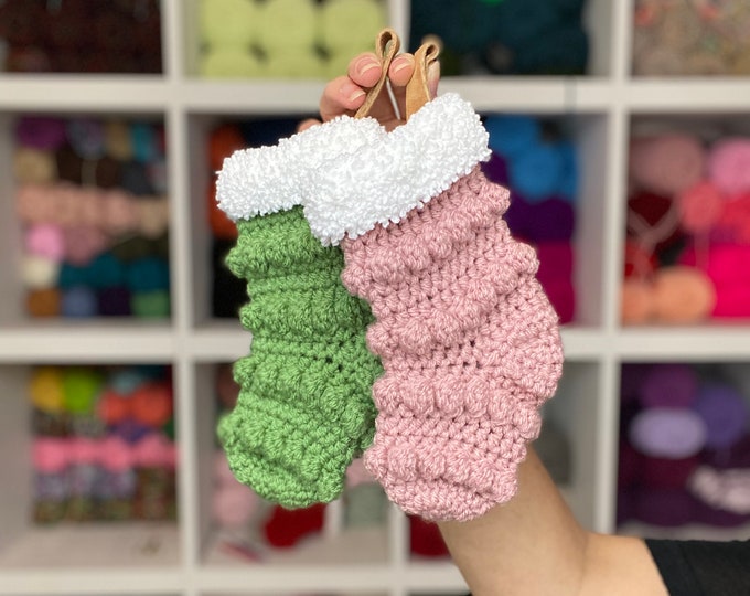 CROCHET Mini Stocking PATTERN, Mini Christmas Stocking, Christmas Crochet Pattern, Tiny Stocking Pattern, Crochet Holiday Stocking, Tutorial