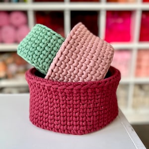 Crochet Nesting Baskets: A Beginner&#39;s Guide - Learn How to Make Your Own Set of Nesting Baskets with Step-by-Step Instructions and Photos