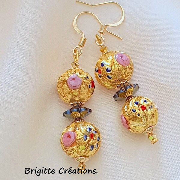 BOUCLES D'OREILLES en perles de verre de MURANO authentiques sur crochets finition or 14 carats.
