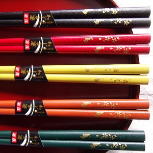 Japanische Essstäbchen, handgemachte Essstäbchen, Holzstäbchen, Kaninchenstäbchen, japanische Geschenke, Kawaii Geschenke, Kaninchen-Liebhaber-Geschenke, nette Geschenke