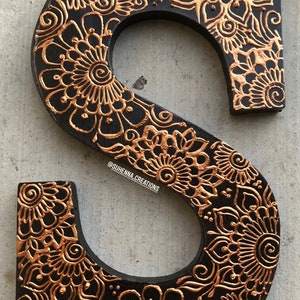 henna letter wood// hand painted // decor // custom // Mendhi // mehndi // freehand // holiday // gift // henna letter // suhenna // tiktok