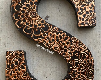 henna letter wood// hand painted // decor // custom // Mendhi // mehndi // freehand // holiday // gift // henna letter // suhenna // tiktok