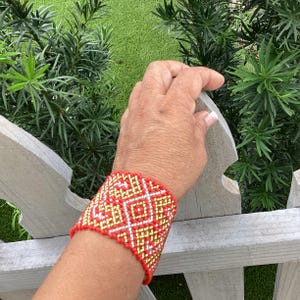 Unique Shipibo Bracelet, Shamanic Beaded Bracelet, Sacred Medicine Bracelet