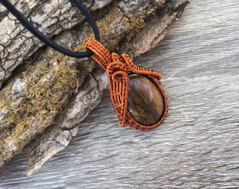 Tiger’s Eye Wire Wrap Pendant, Gemstone Wire Wrapped Necklace, Crystal Necklace